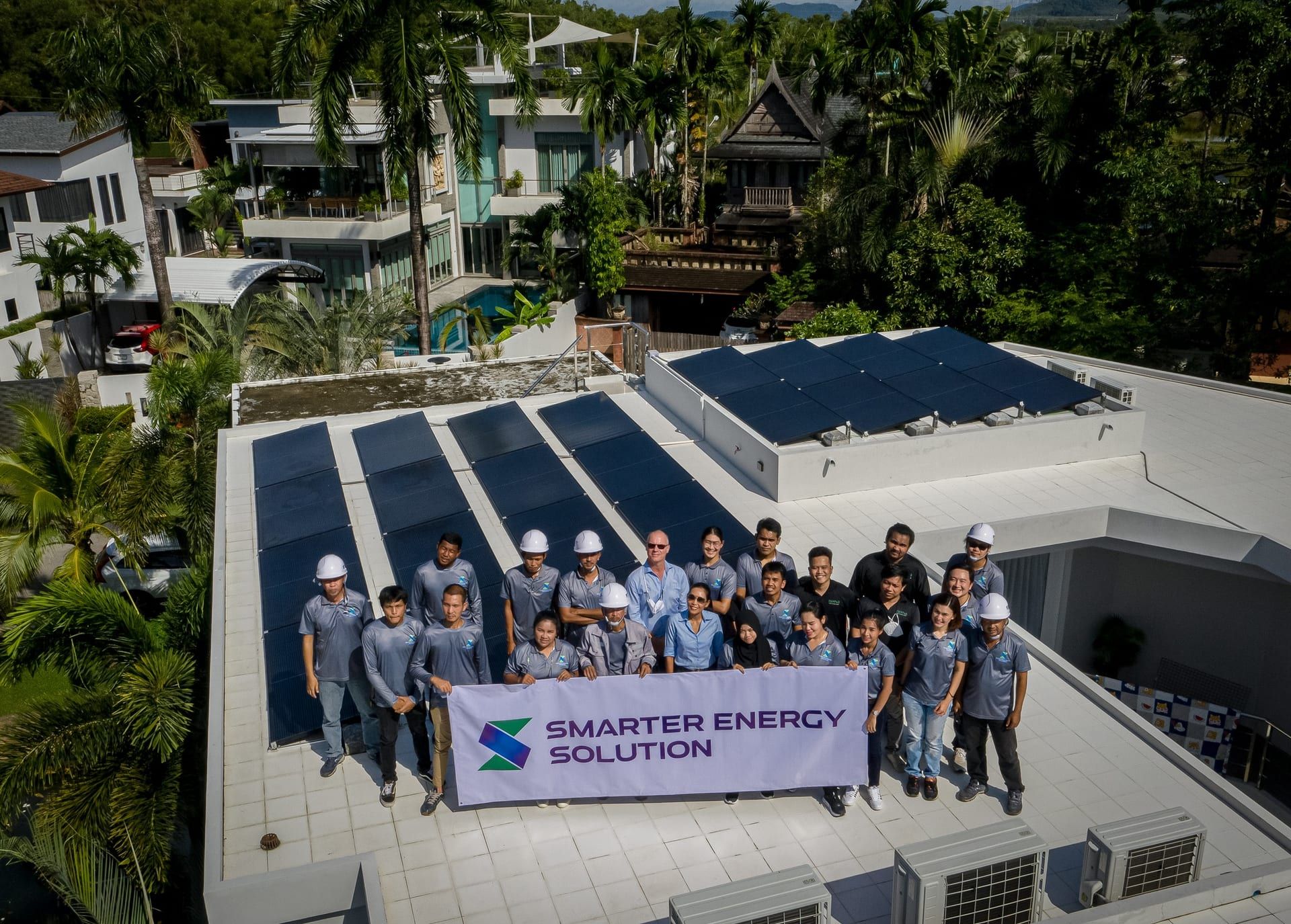 Smarter Energy Solution team on a completed solar rooftop installation